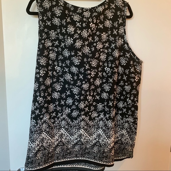 Womens Plus Size Speed Limit MPH Black & White Floral Tank Top 2X - Picture 9 of 16